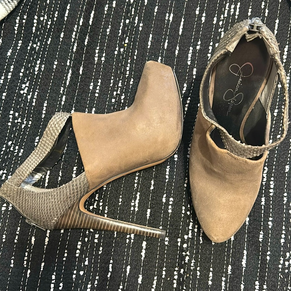 Jessica Simpson platform bootie in a stone/tan color- never worn